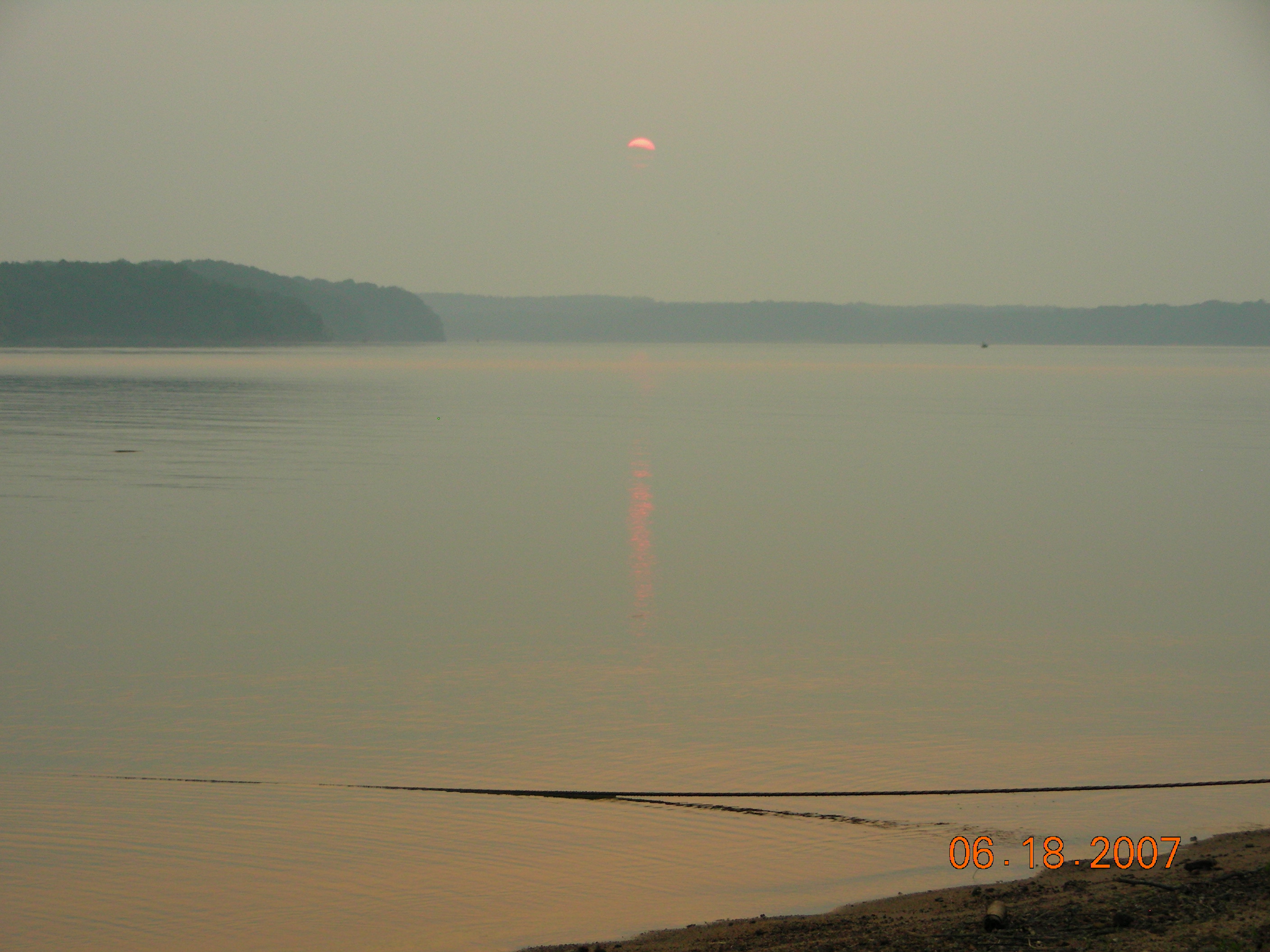 ./2007/Kerr Lake Eagles Nest/June18/DSCN1296.JPG